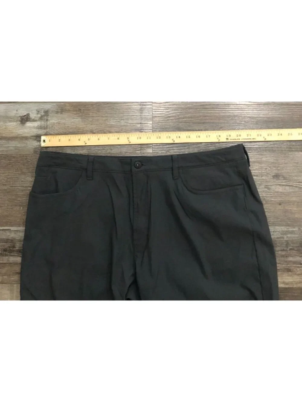 The North Face Mens Size 40 Short Charcoal Gray Flat Front Casual Pants 40x30